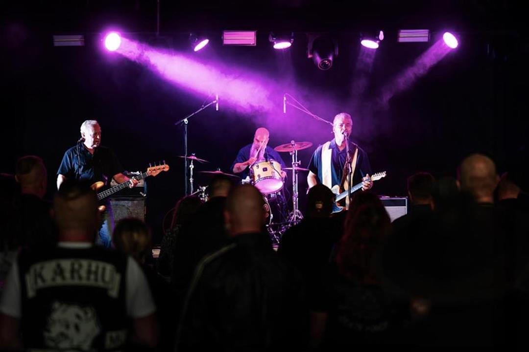maneesirock_53200640249_o.jpg