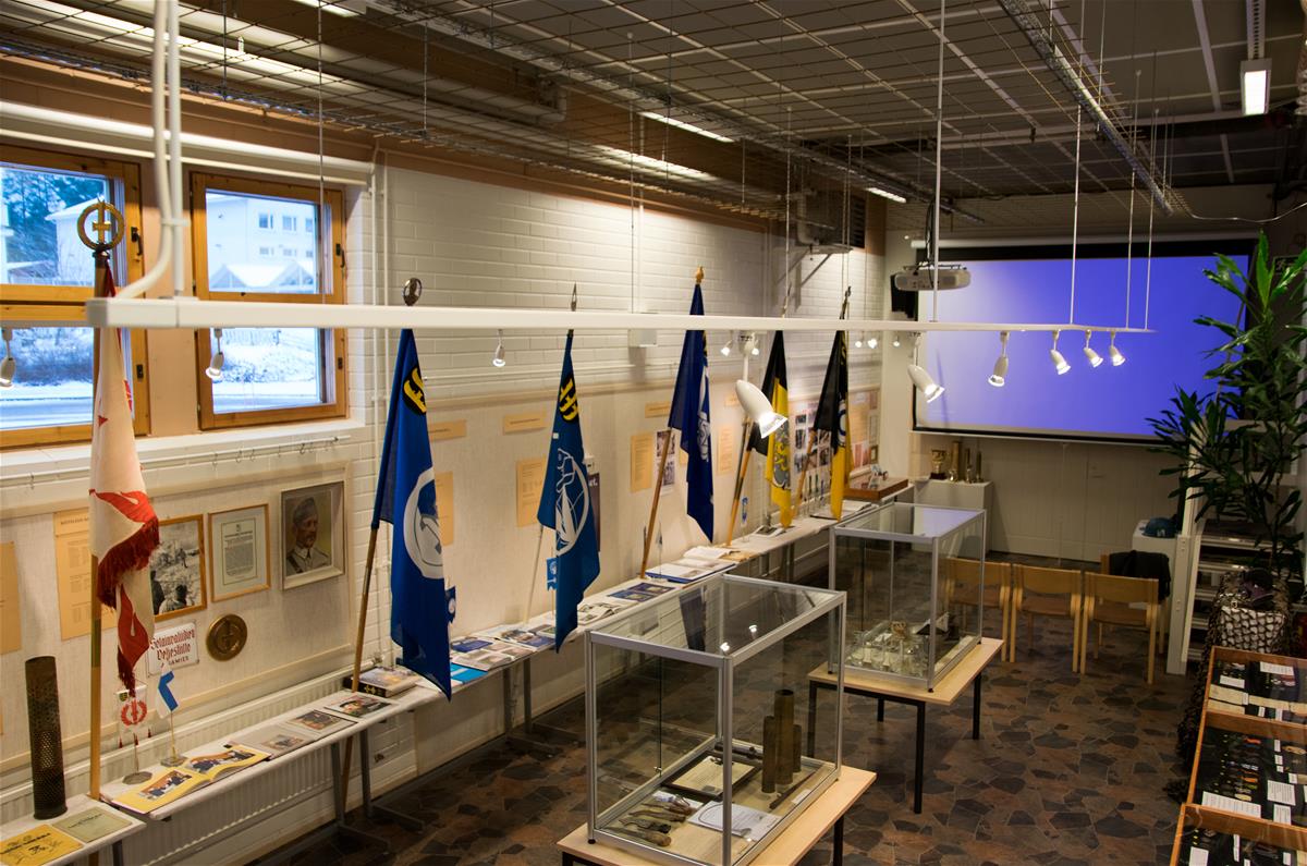 Talligalleriassa näyttely.jpg